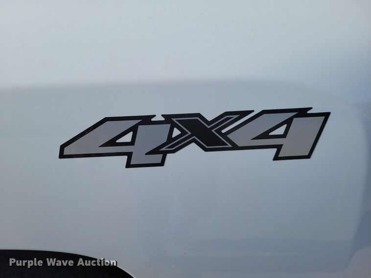 image for item NK9761 2013 Chevrolet Silverado 1500 Crew Cab pickup truck