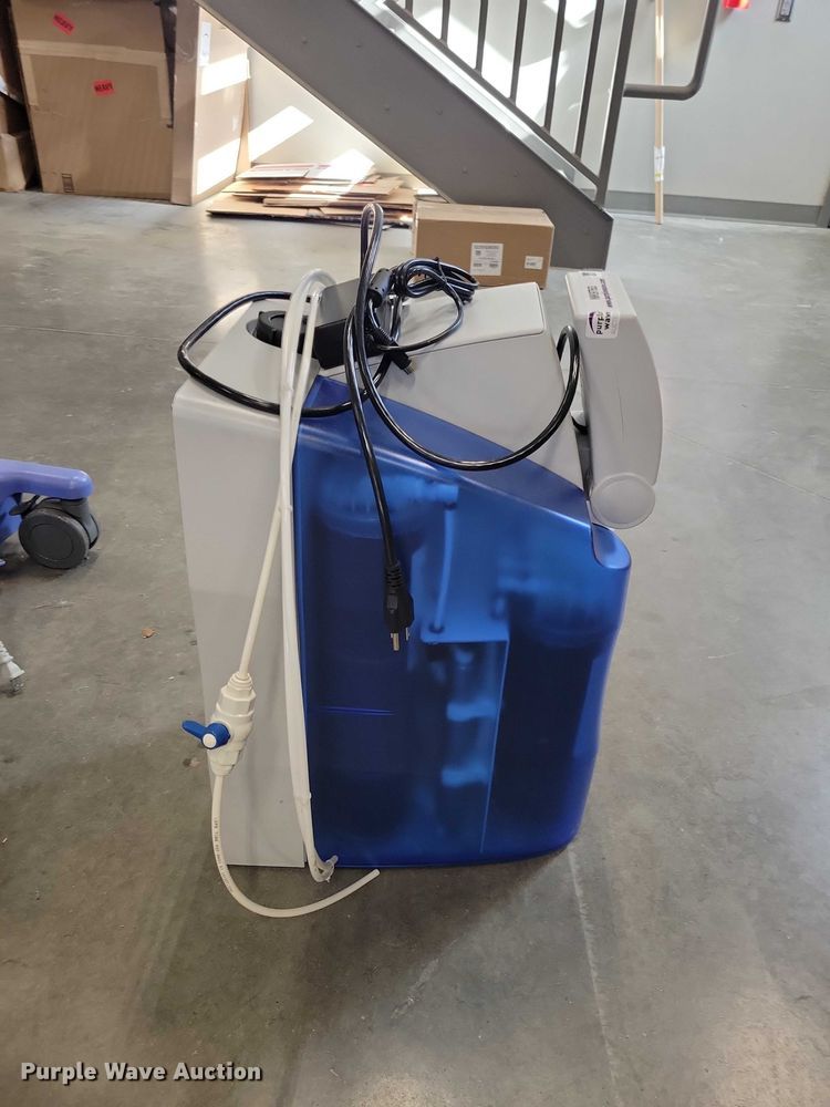 image for item NK9763 Thermo Scientific  water purification system