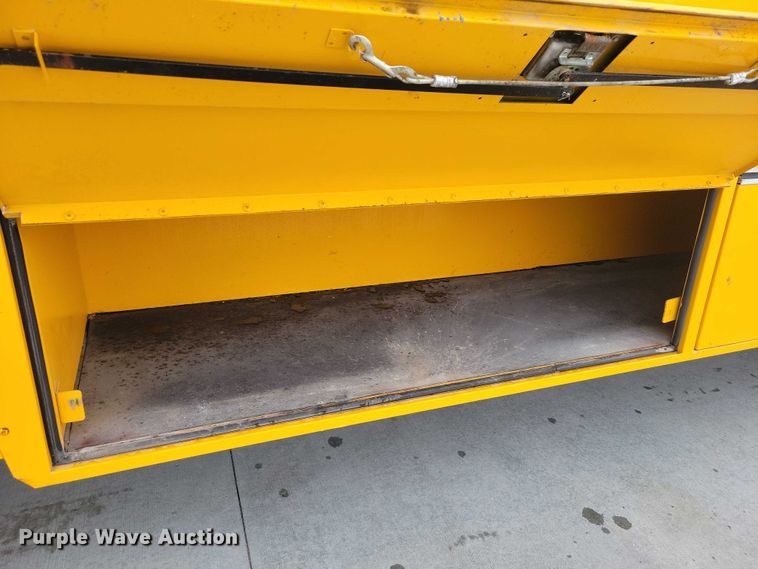 image for item NK9823 2013 IC PB105 school bus