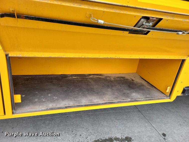 image for item NK9823 2013 IC PB105 school bus