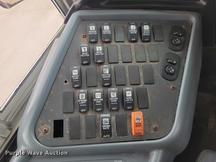 image for item NK9823 2013 IC PB105 school bus