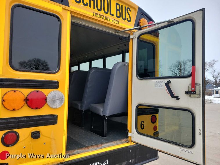 image for item NK9823 2013 IC PB105 school bus