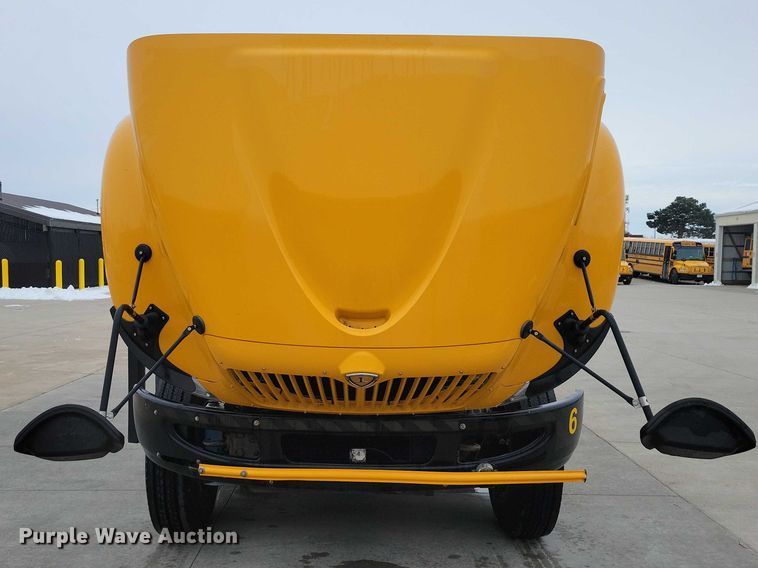 image for item NK9823 2013 IC PB105 school bus