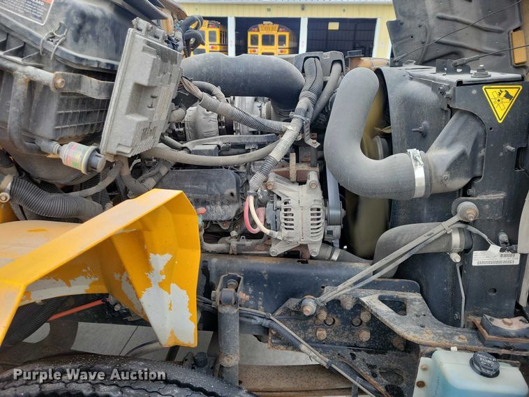 image for item NK9823 2013 IC PB105 school bus