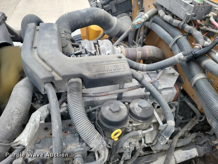 image for item NK9823 2013 IC PB105 school bus