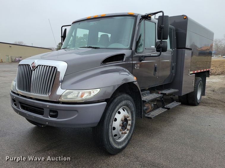image for item NK9853 2007 International DuraStar 4400 chipper truck