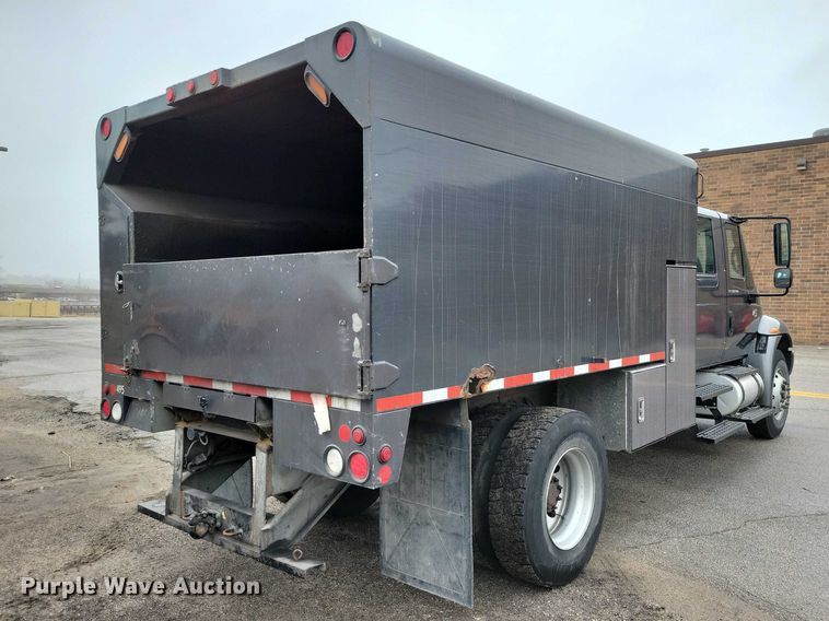 image for item NK9853 2007 International DuraStar 4400 chipper truck