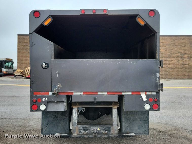 image for item NK9853 2007 International DuraStar 4400 chipper truck