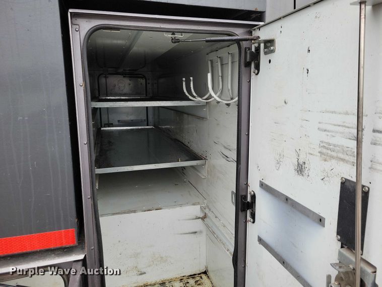 image for item NK9853 2007 International DuraStar 4400 chipper truck