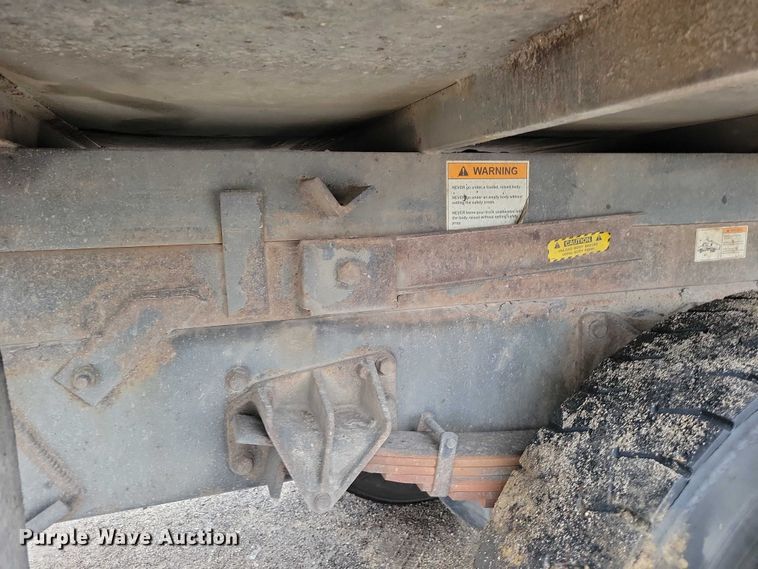 image for item NK9853 2007 International DuraStar 4400 chipper truck