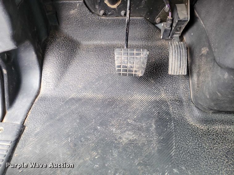 image for item NK9853 2007 International DuraStar 4400 chipper truck