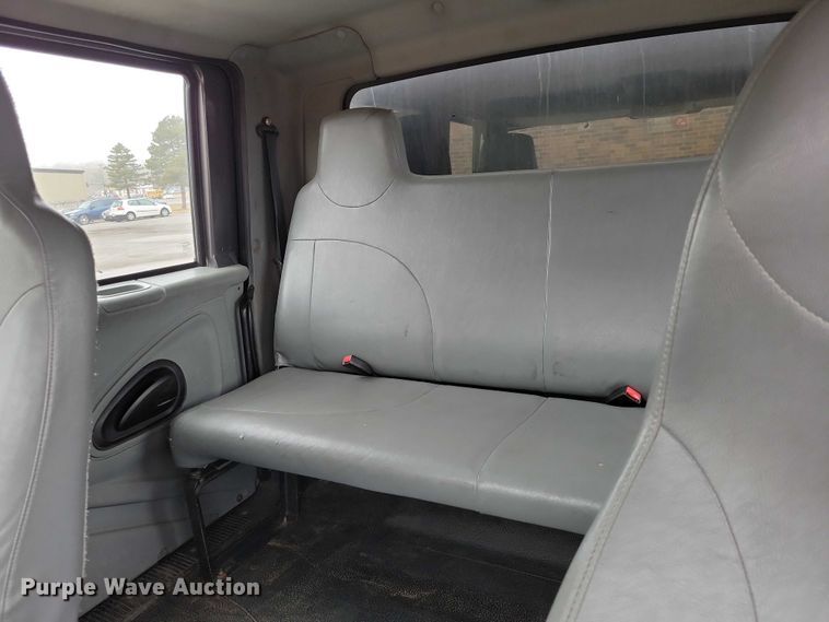 image for item NK9853 2007 International DuraStar 4400 chipper truck