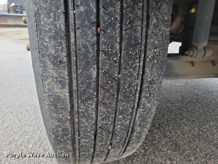 image for item NK9853 2007 International DuraStar 4400 chipper truck