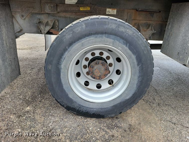 image for item NK9853 2007 International DuraStar 4400 chipper truck