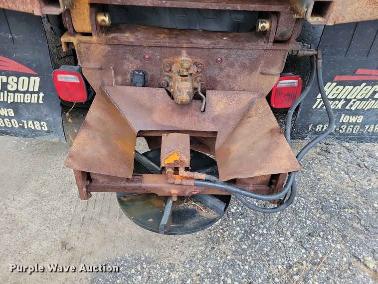 image for item NK9854 2014 Freightliner 108SD dump truck