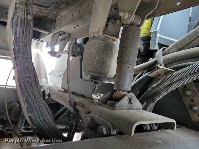 image for item NK9854 2014 Freightliner 108SD dump truck