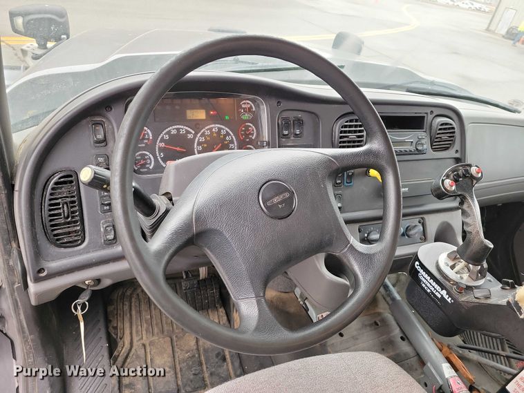 image for item NK9854 2014 Freightliner 108SD dump truck