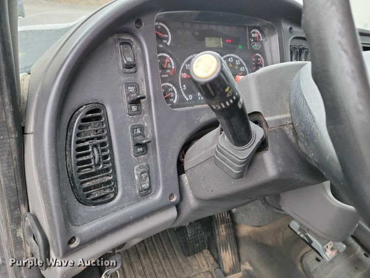 image for item NK9854 2014 Freightliner 108SD dump truck