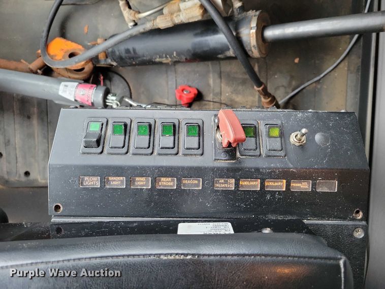 image for item NK9854 2014 Freightliner 108SD dump truck