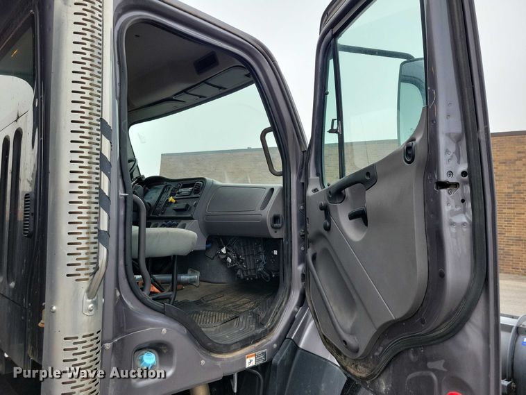image for item NK9854 2014 Freightliner 108SD dump truck