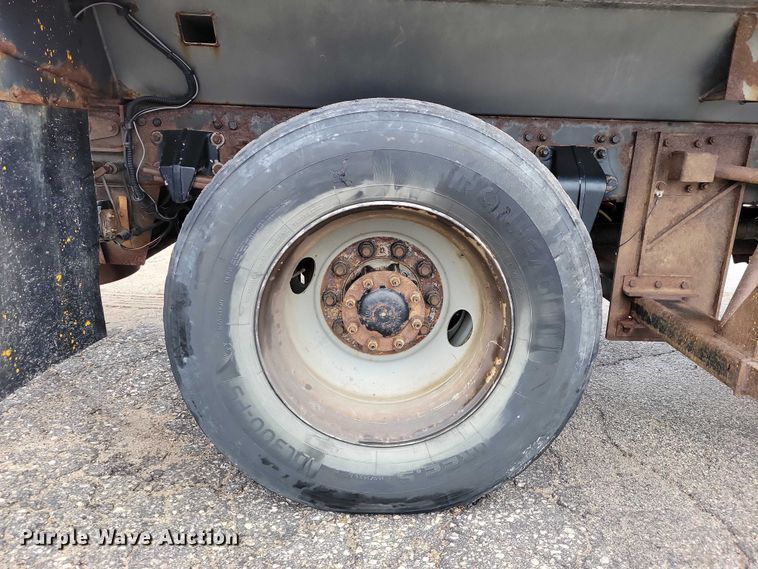 image for item NK9854 2014 Freightliner 108SD dump truck