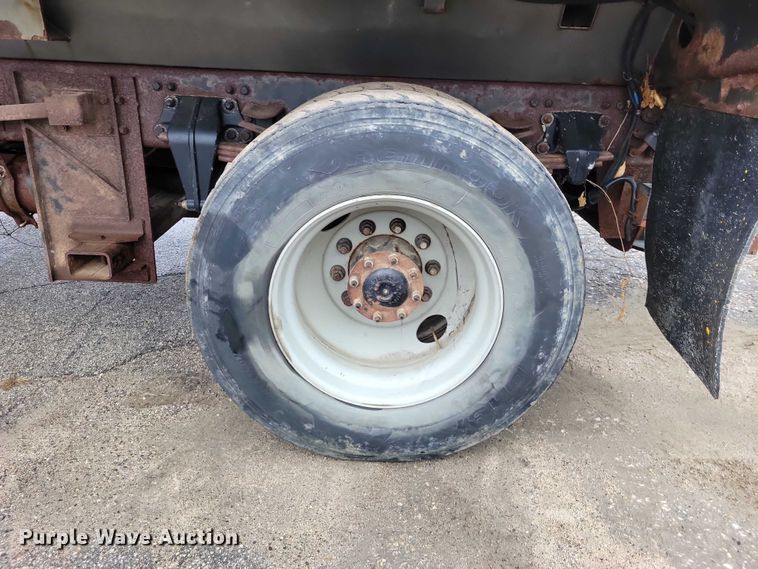 image for item NK9854 2014 Freightliner 108SD dump truck