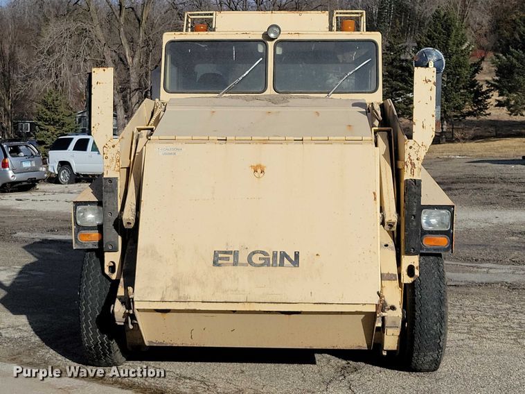 image for item NK9858 1983 Elgin Pelican Premier street sweeper truck