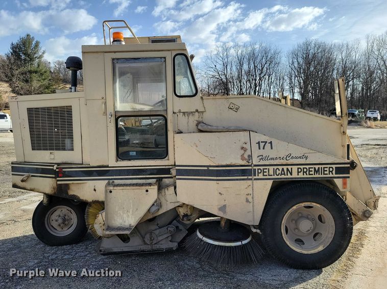image for item NK9858 1983 Elgin Pelican Premier street sweeper truck