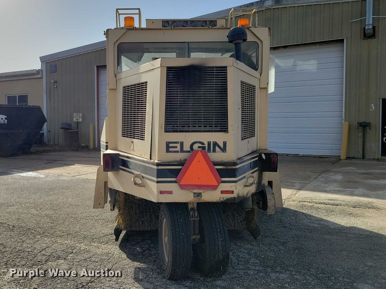 image for item NK9858 1983 Elgin Pelican Premier street sweeper truck