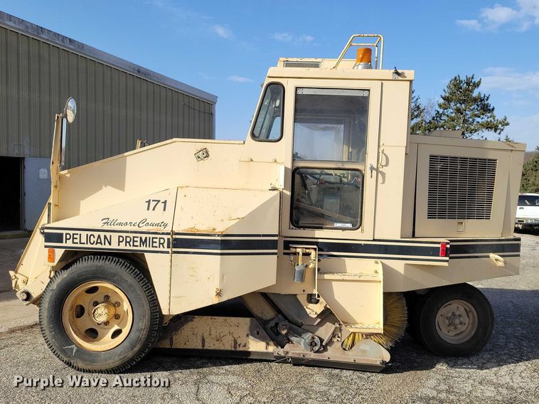 image for item NK9858 1983 Elgin Pelican Premier street sweeper truck