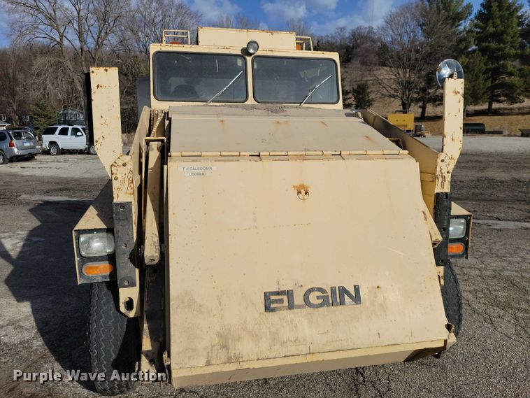 image for item NK9858 1983 Elgin Pelican Premier street sweeper truck