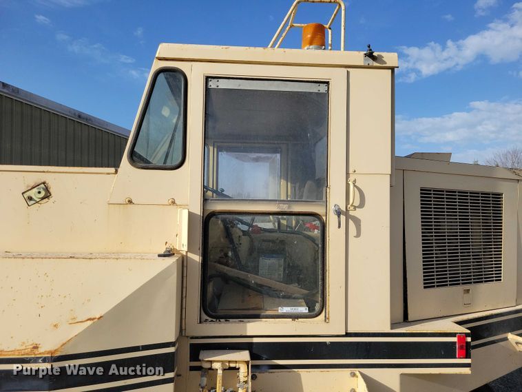 image for item NK9858 1983 Elgin Pelican Premier street sweeper truck