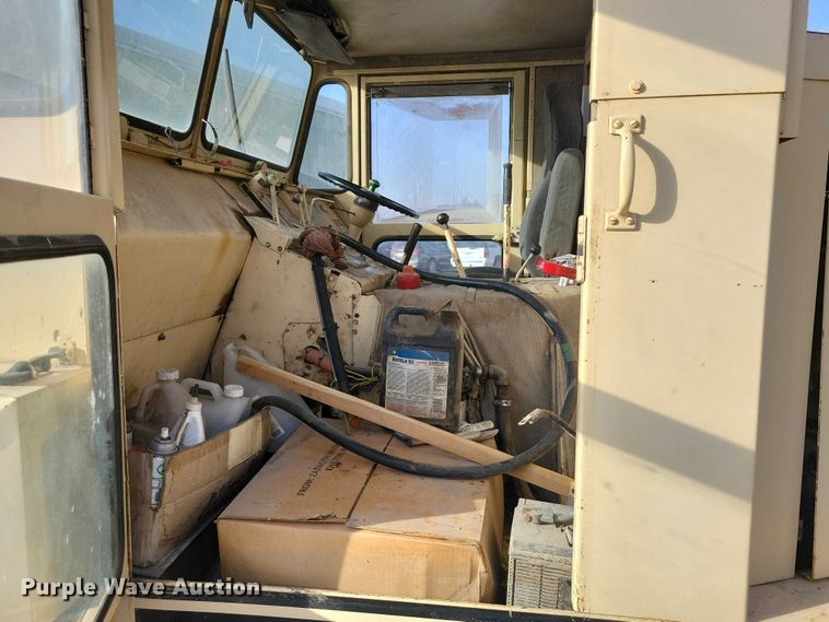 image for item NK9858 1983 Elgin Pelican Premier street sweeper truck