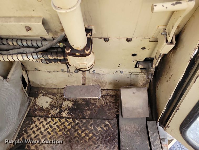 image for item NK9858 1983 Elgin Pelican Premier street sweeper truck