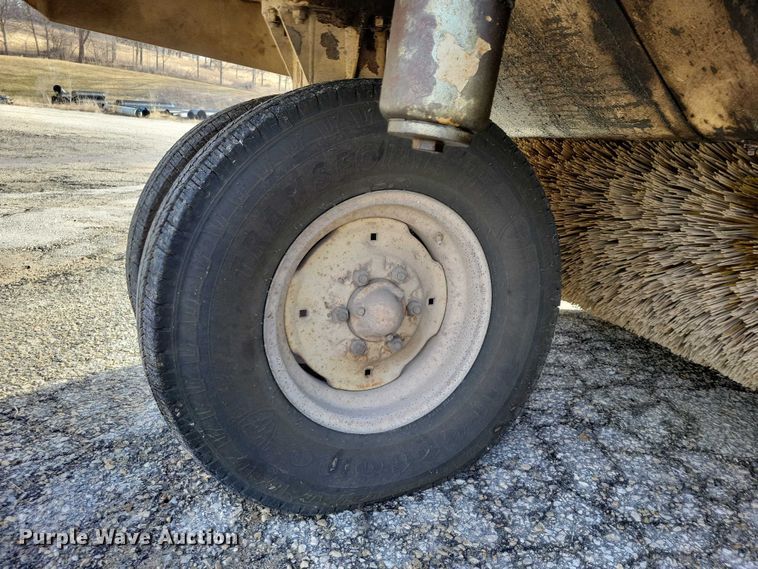 image for item NK9858 1983 Elgin Pelican Premier street sweeper truck