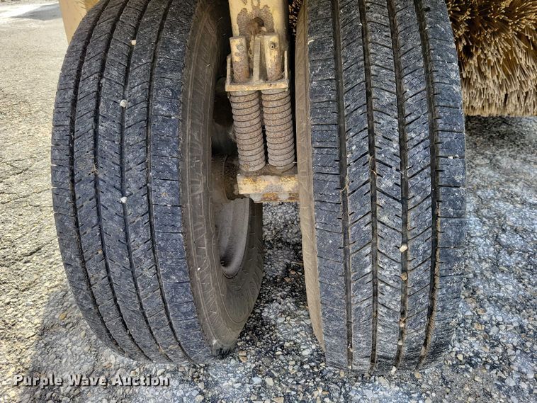 image for item NK9858 1983 Elgin Pelican Premier street sweeper truck