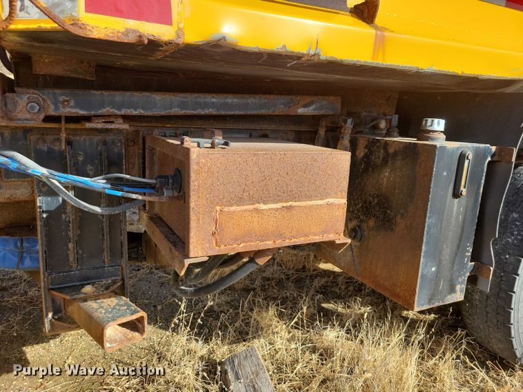 image for item NK9859 2007 Sterling L9500 dump truck