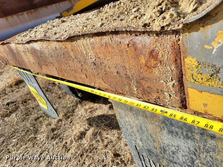 image for item NK9859 2007 Sterling L9500 dump truck