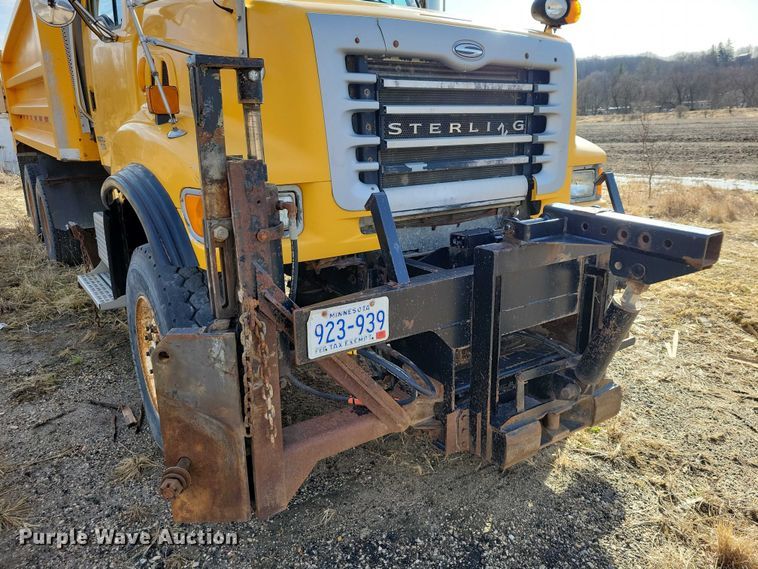 image for item NK9859 2007 Sterling L9500 dump truck