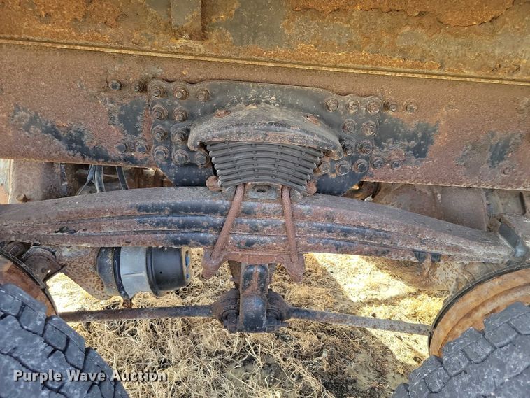 image for item NK9859 2007 Sterling L9500 dump truck