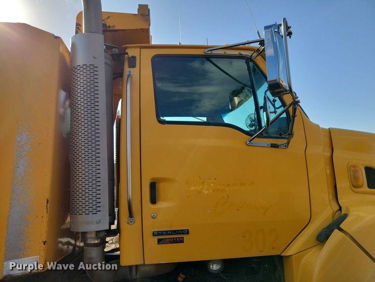 image for item NK9859 2007 Sterling L9500 dump truck