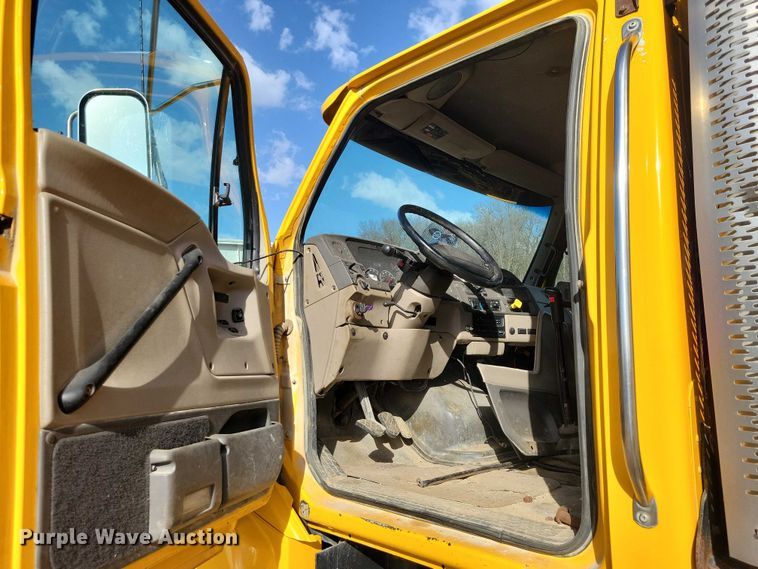 image for item NK9859 2007 Sterling L9500 dump truck