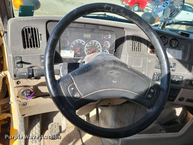 image for item NK9859 2007 Sterling L9500 dump truck