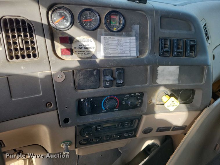 image for item NK9859 2007 Sterling L9500 dump truck