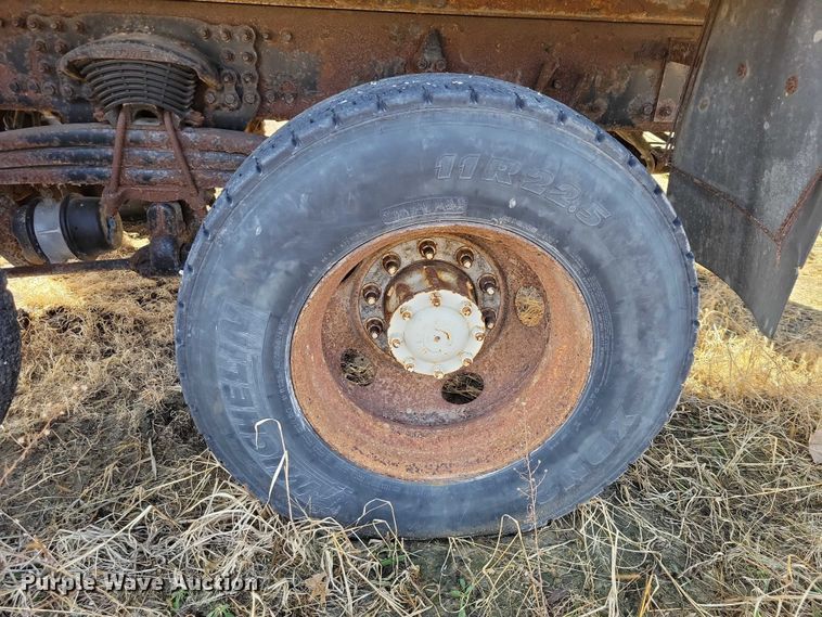 image for item NK9859 2007 Sterling L9500 dump truck