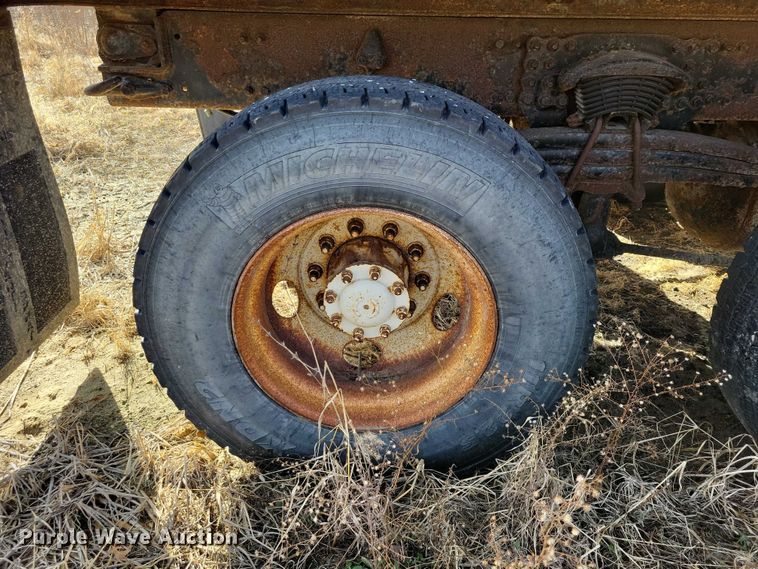 image for item NK9859 2007 Sterling L9500 dump truck