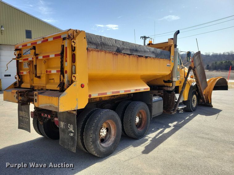 image for item NK9861 2005 Sterling L9500 dump truck