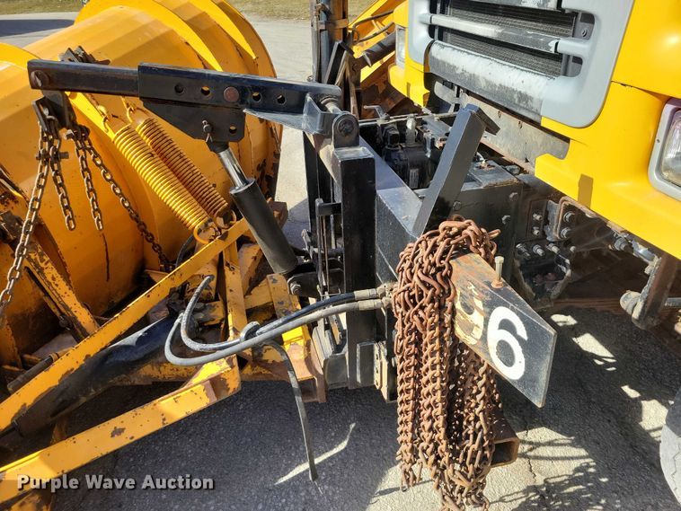 image for item NK9861 2005 Sterling L9500 dump truck