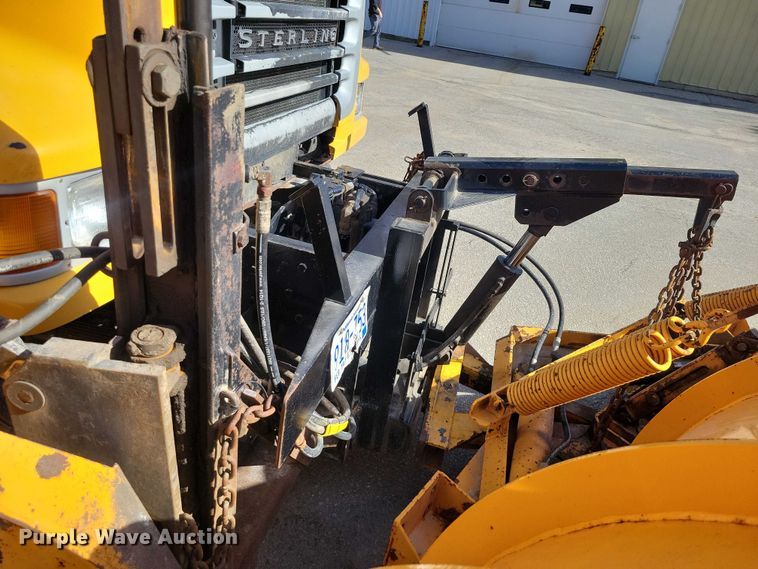 image for item NK9861 2005 Sterling L9500 dump truck