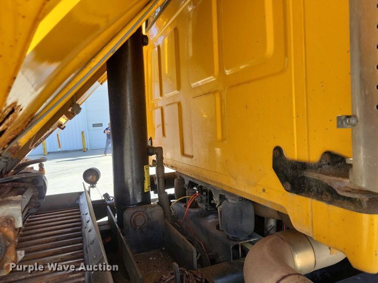 image for item NK9861 2005 Sterling L9500 dump truck